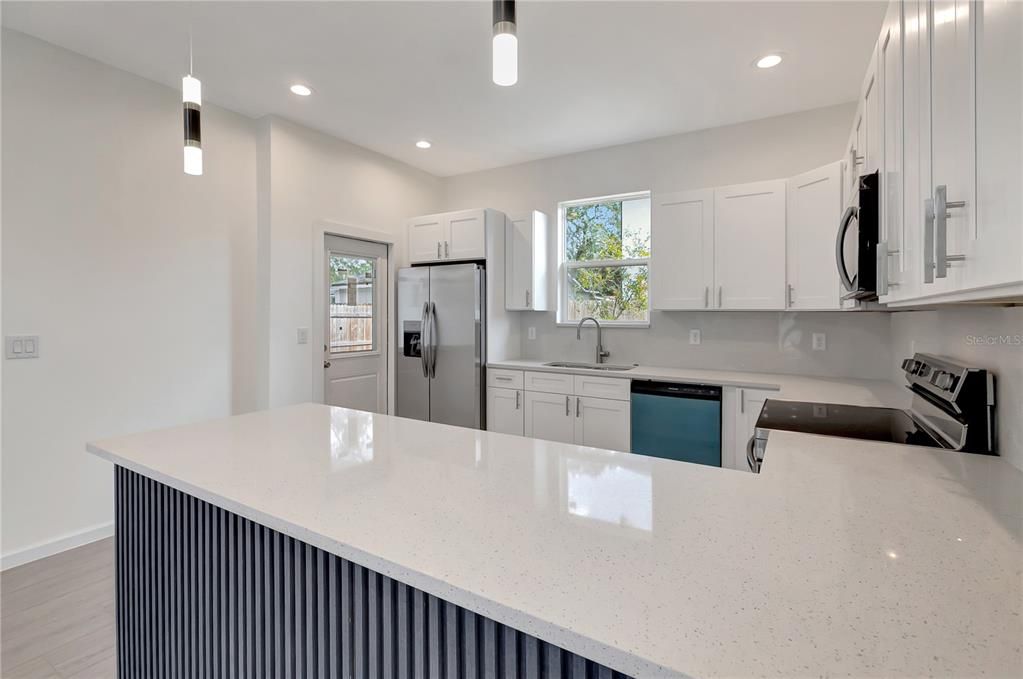 For Sale: $409,900 (4 beds, 2 baths, 1620 Square Feet)