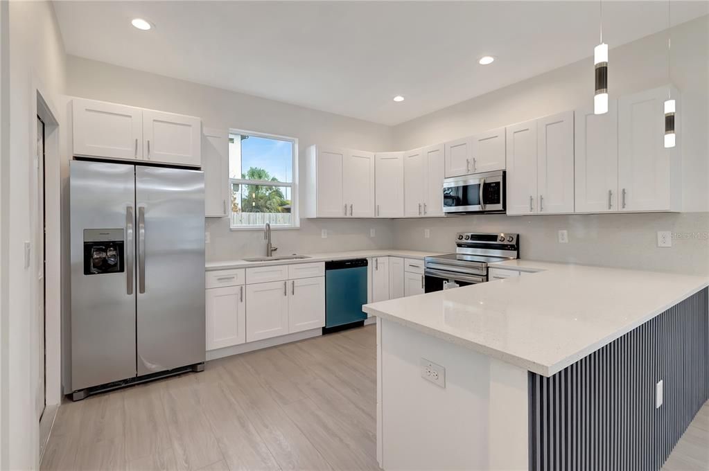 For Sale: $409,900 (4 beds, 2 baths, 1620 Square Feet)