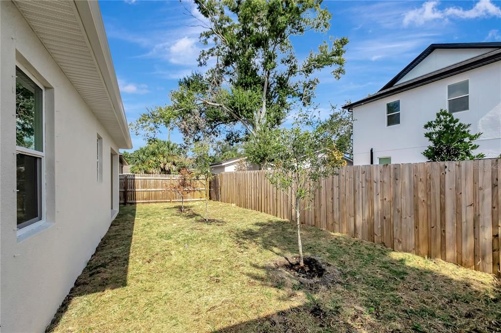 For Sale: $409,900 (4 beds, 2 baths, 1620 Square Feet)