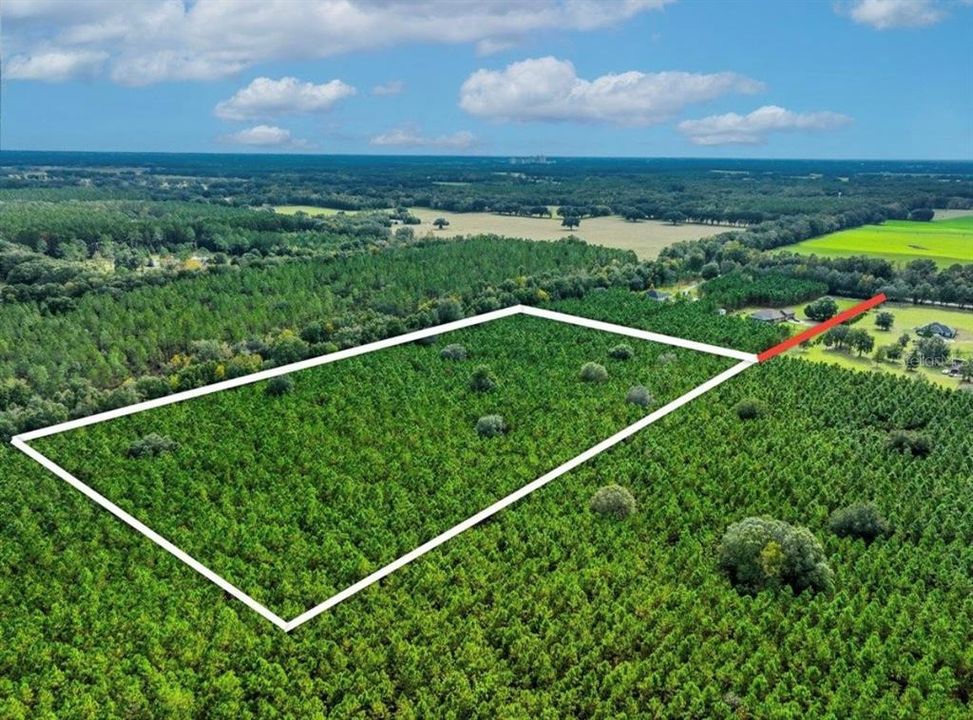 待售: $482,600 (12.70 acres)