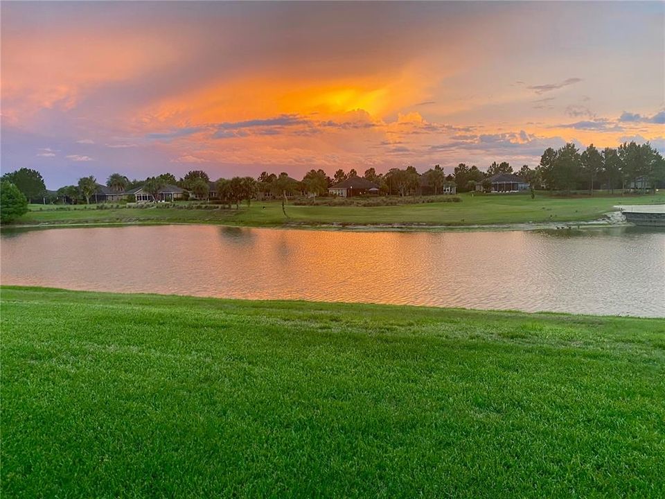 En Venta: $583,900 (3 camas, 2 baños, 2710 Pies cuadrados)