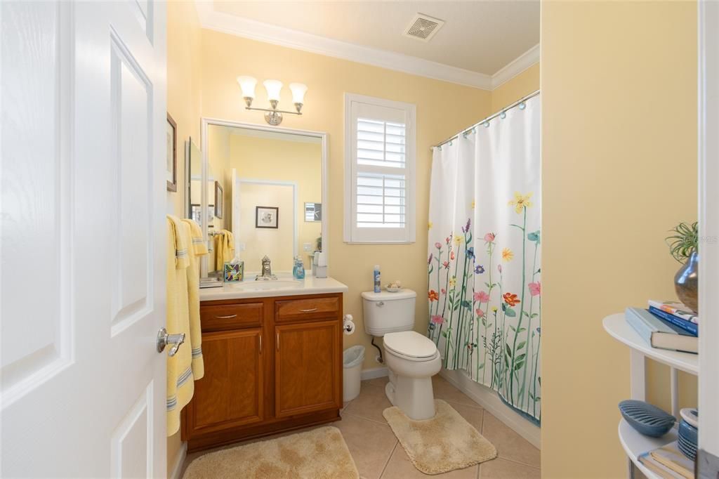 En Venta: $583,900 (3 camas, 2 baños, 2710 Pies cuadrados)