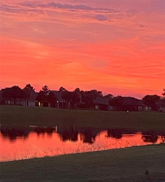 En Venta: $583,900 (3 camas, 2 baños, 2710 Pies cuadrados)