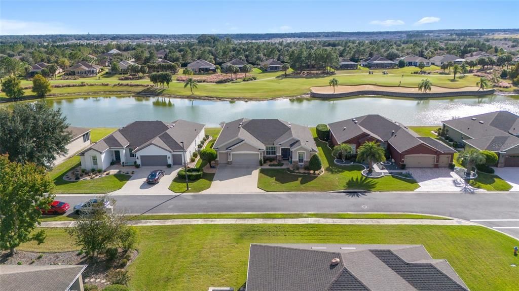 En Venta: $583,900 (3 camas, 2 baños, 2710 Pies cuadrados)