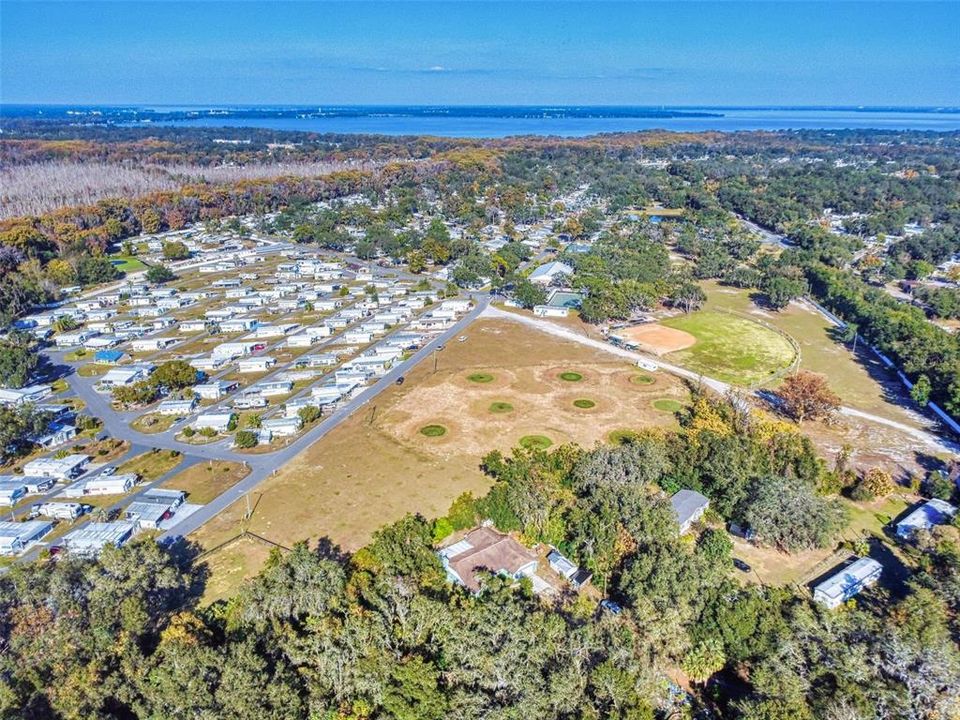 待售: $345,000 (4 贝兹, 2 浴室, 2127 平方英尺)