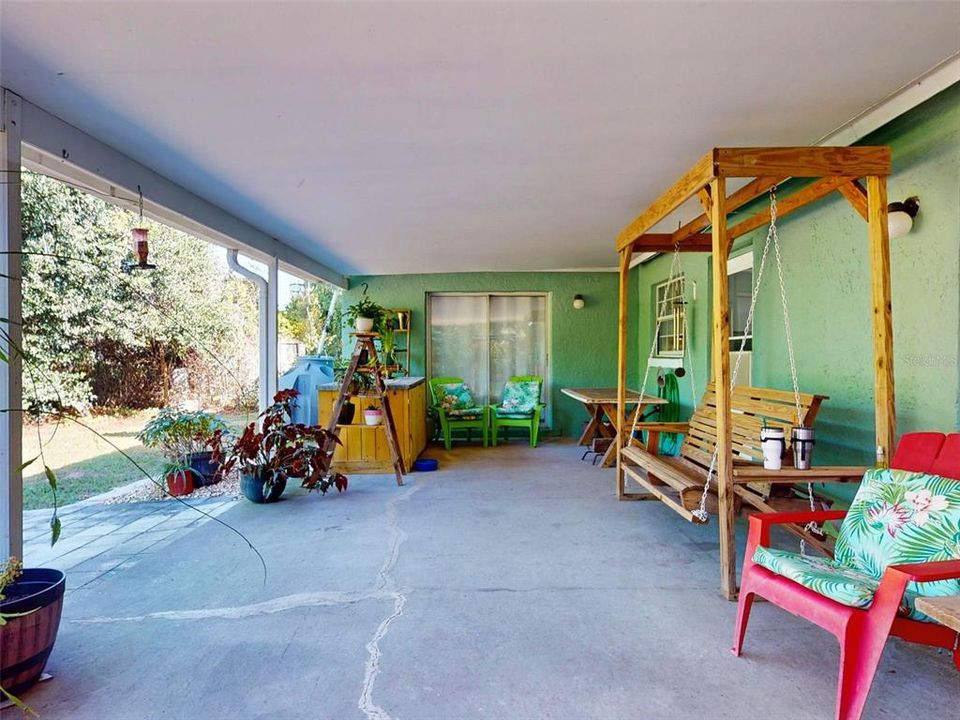 待售: $345,000 (4 贝兹, 2 浴室, 2127 平方英尺)