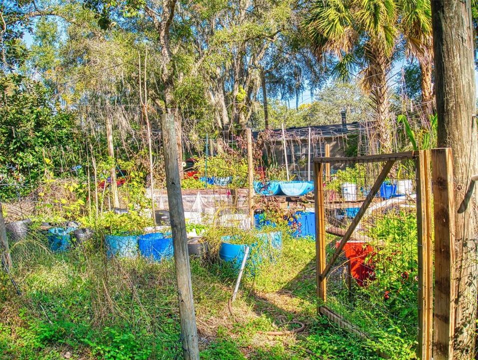 待售: $345,000 (4 贝兹, 2 浴室, 2127 平方英尺)