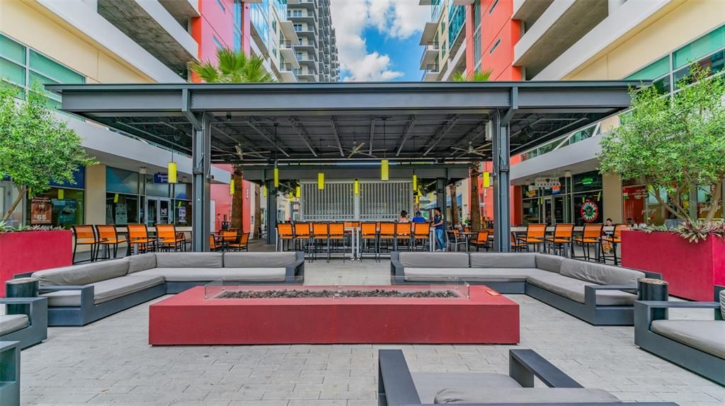 出租: $2,800 (2 贝兹, 1 浴室, 1050 平方英尺)