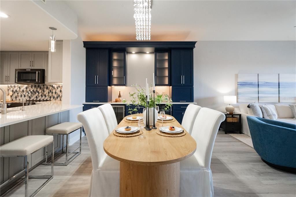 For Sale: $689,000 (2 beds, 2 baths, 1705 Square Feet)