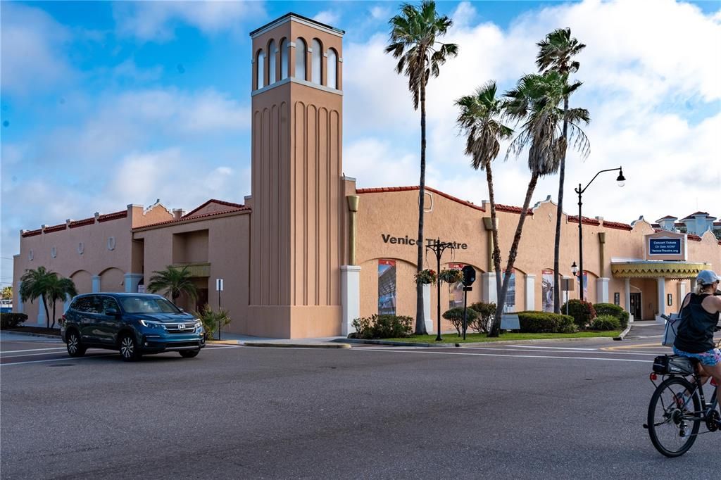 待售: $689,000 (2 贝兹, 2 浴室, 1705 平方英尺)