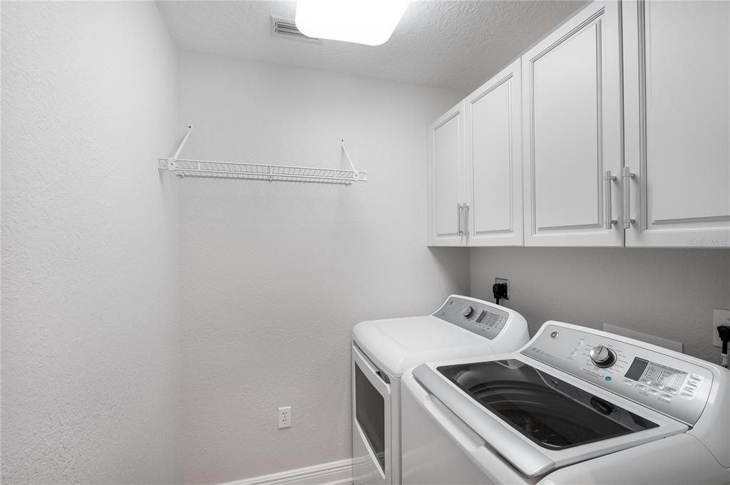 For Sale: $689,000 (2 beds, 2 baths, 1705 Square Feet)