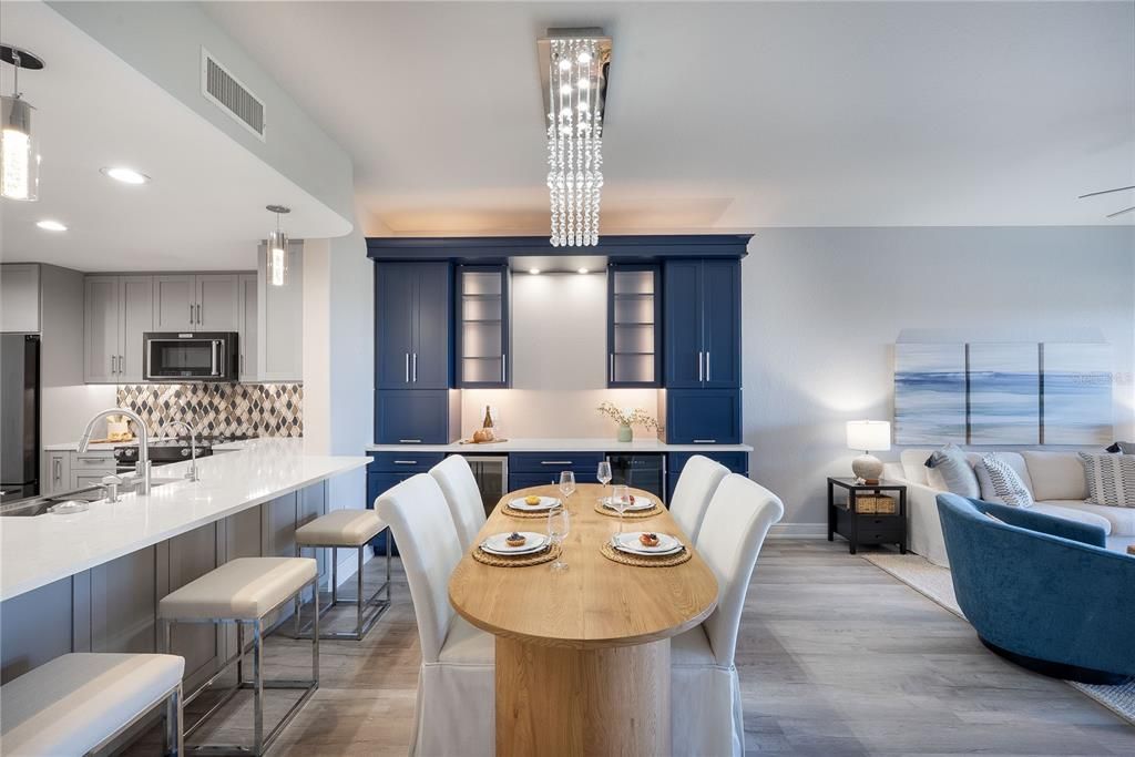 For Sale: $689,000 (2 beds, 2 baths, 1705 Square Feet)