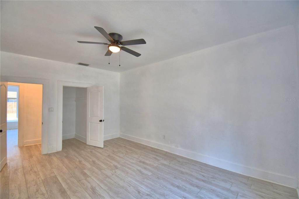 Active With Contract: $339,999 (3 beds, 2 baths, 1924 Square Feet)