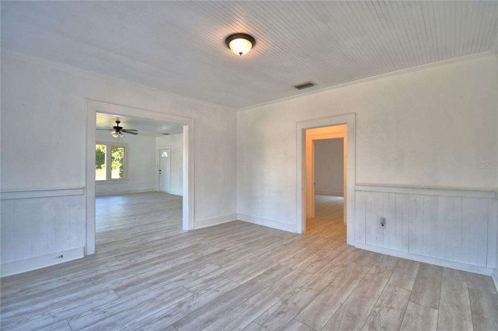 Active With Contract: $339,999 (3 beds, 2 baths, 1924 Square Feet)