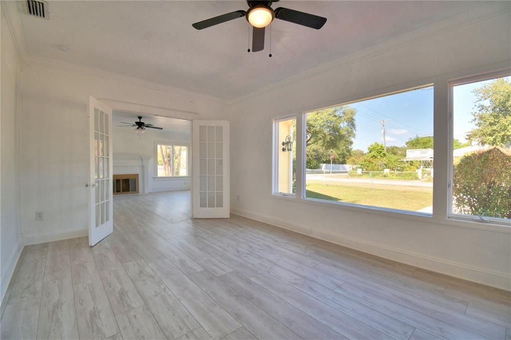 Active With Contract: $339,999 (3 beds, 2 baths, 1924 Square Feet)