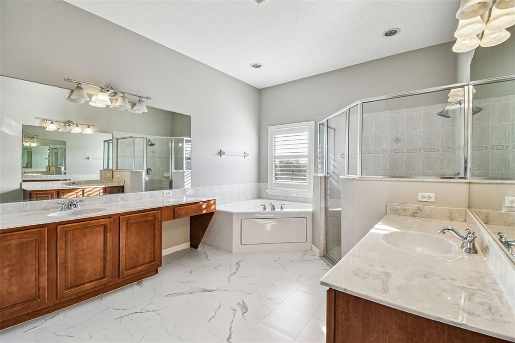 На продажу: $430,000 (3 спален, 2 ванн, 2086 Квадратных фут)