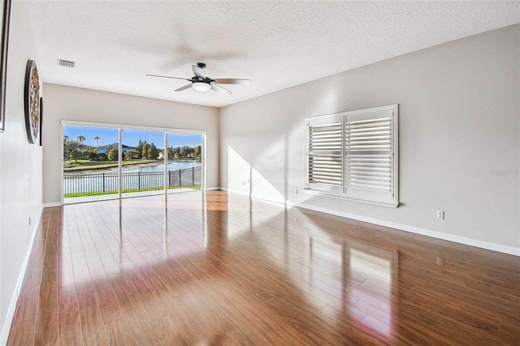 На продажу: $430,000 (3 спален, 2 ванн, 2086 Квадратных фут)