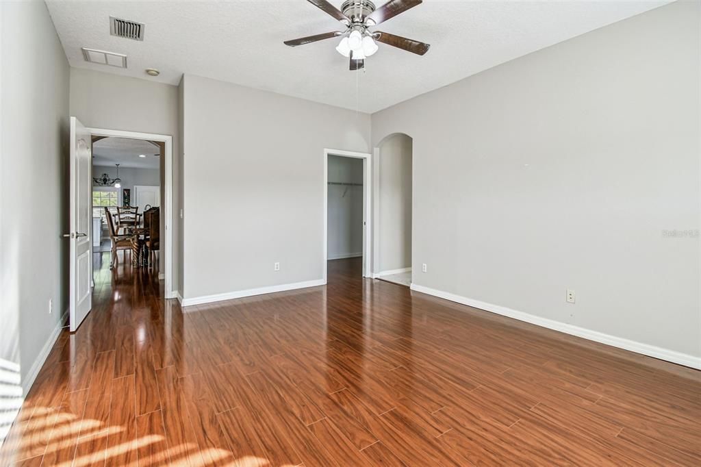 На продажу: $430,000 (3 спален, 2 ванн, 2086 Квадратных фут)