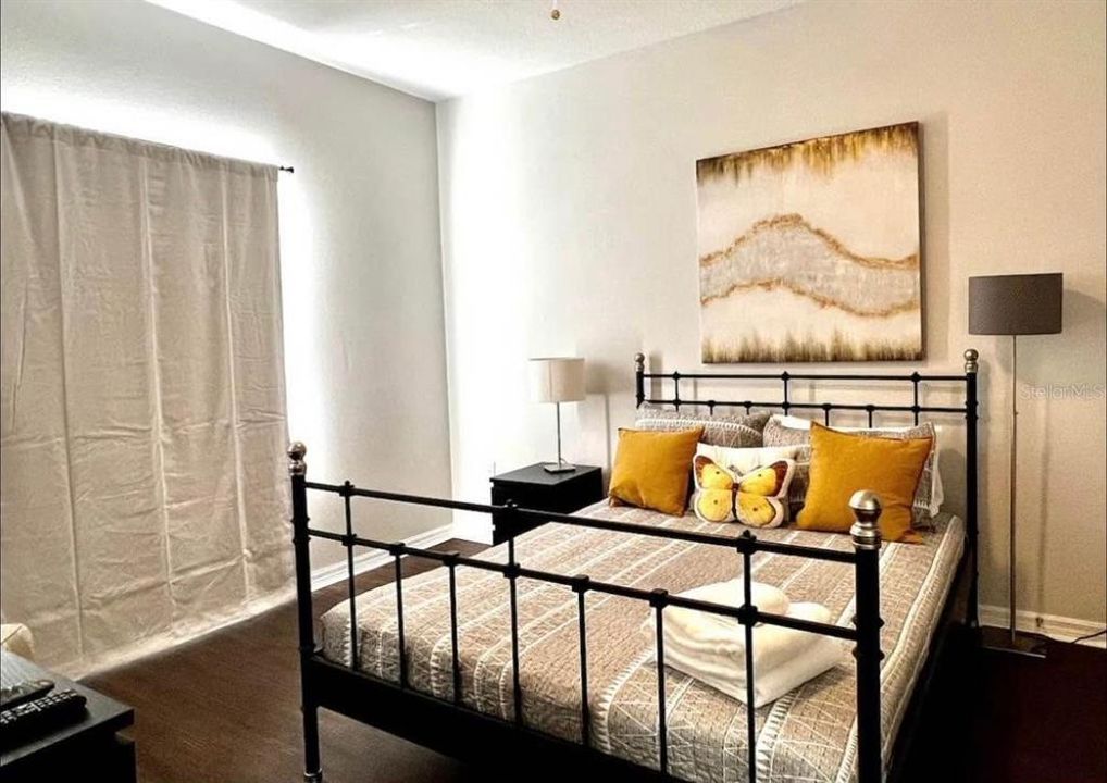 En Venta: $335,900 (4 camas, 3 baños, 1694 Pies cuadrados)