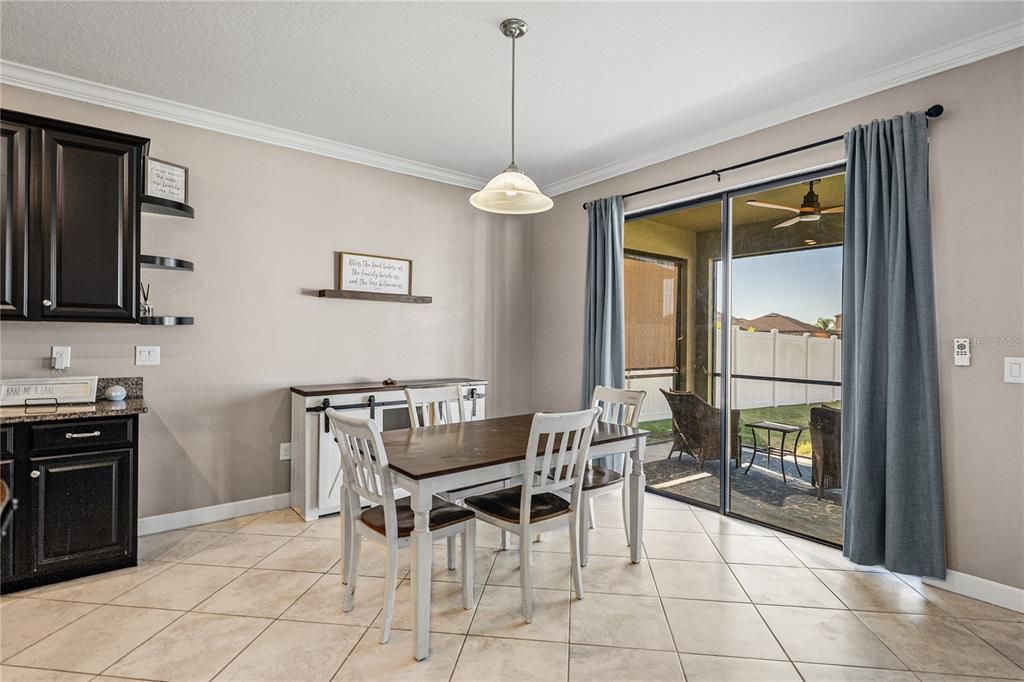 En Venta: $439,900 (4 camas, 2 baños, 3034 Pies cuadrados)