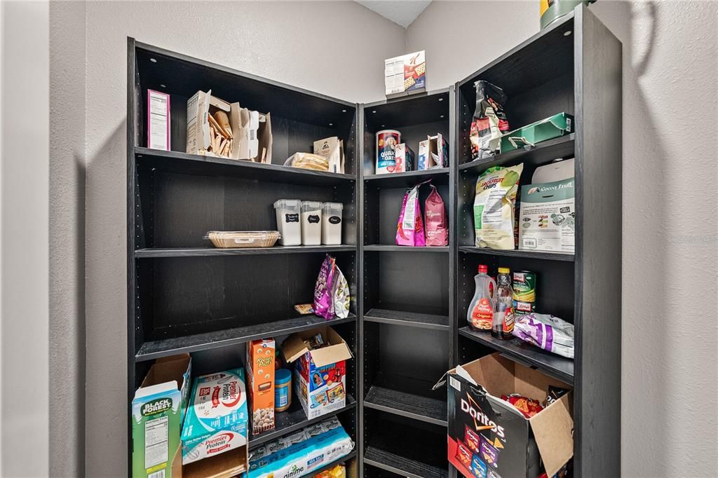 En Venta: $439,900 (4 camas, 2 baños, 3034 Pies cuadrados)