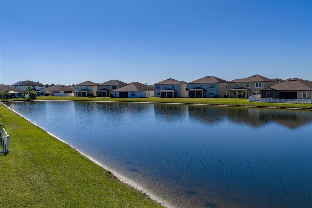 En Venta: $439,900 (4 camas, 2 baños, 3034 Pies cuadrados)