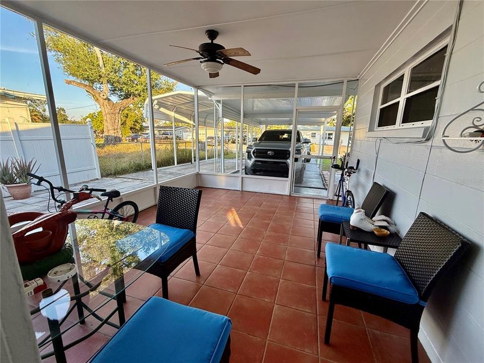 En Venta: $369,900 (3 camas, 2 baños, 1020 Pies cuadrados)