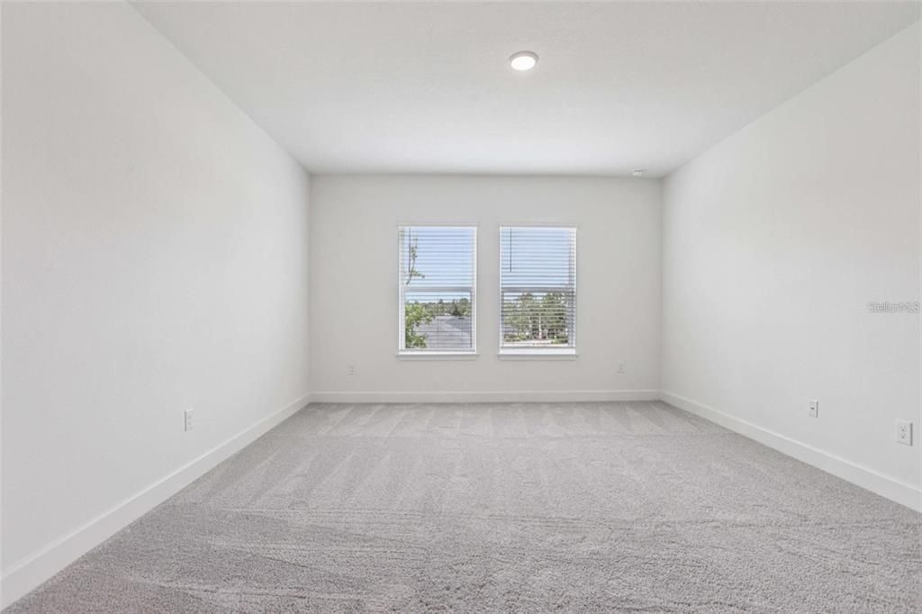 В аренду: $2,200 (3 спален, 2 ванн, 1707 Квадратных фут)