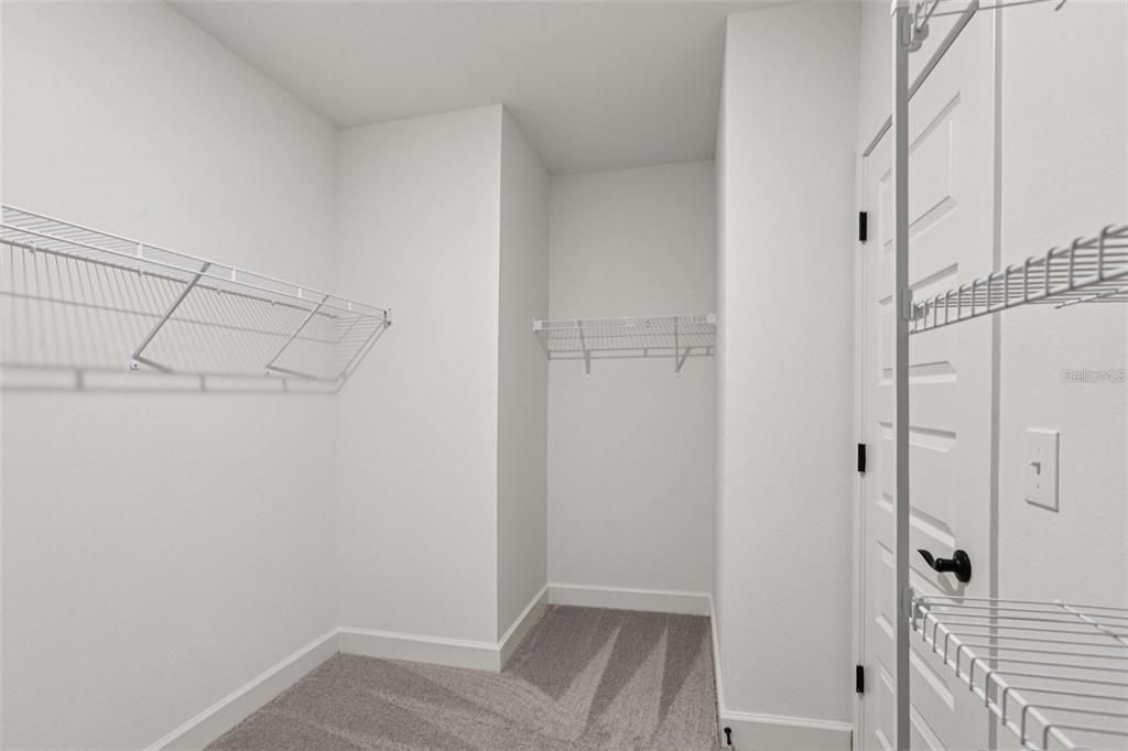 В аренду: $2,200 (3 спален, 2 ванн, 1707 Квадратных фут)