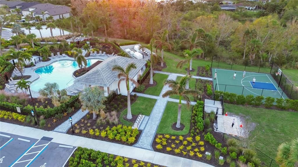 En Renta: $3,800 (4 camas, 3 baños, 2624 Pies cuadrados)