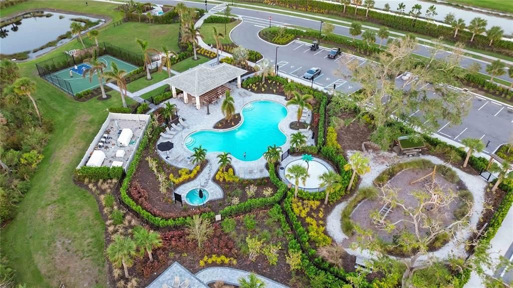 En Renta: $3,800 (4 camas, 3 baños, 2624 Pies cuadrados)