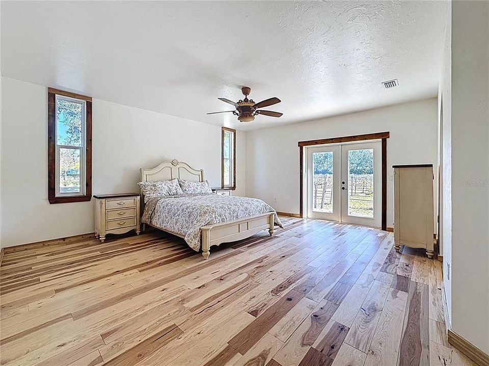 На продажу: $2,695,000 (7 спален, 5 ванн, 4920 Квадратных фут)