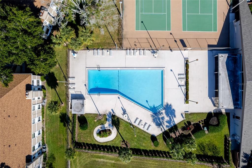 待售: $175,000 (2 贝兹, 2 浴室, 828 平方英尺)