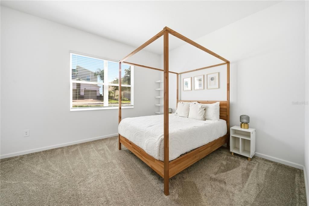 待售: $329,000 (2 贝兹, 2 浴室, 1388 平方英尺)