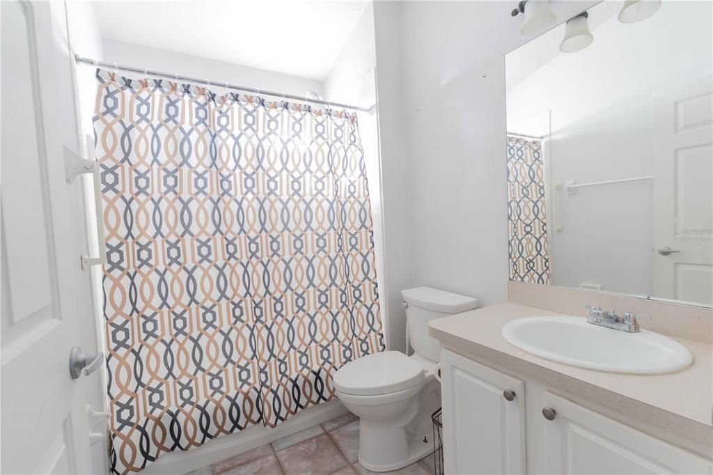 待售: $260,000 (3 贝兹, 2 浴室, 1724 平方英尺)