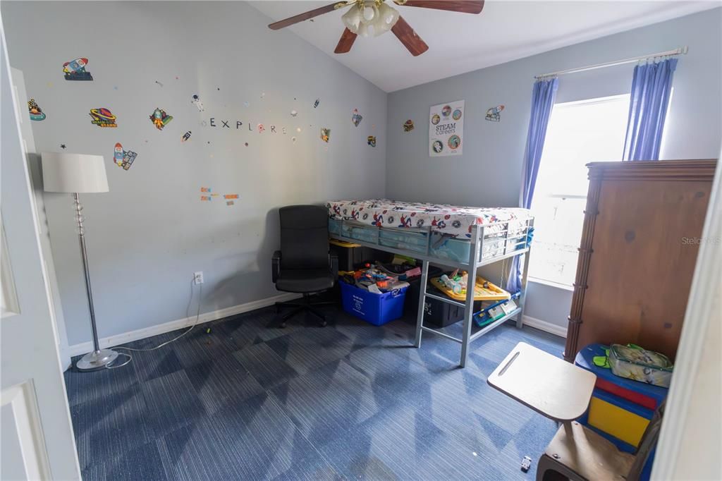 待售: $260,000 (3 贝兹, 2 浴室, 1724 平方英尺)