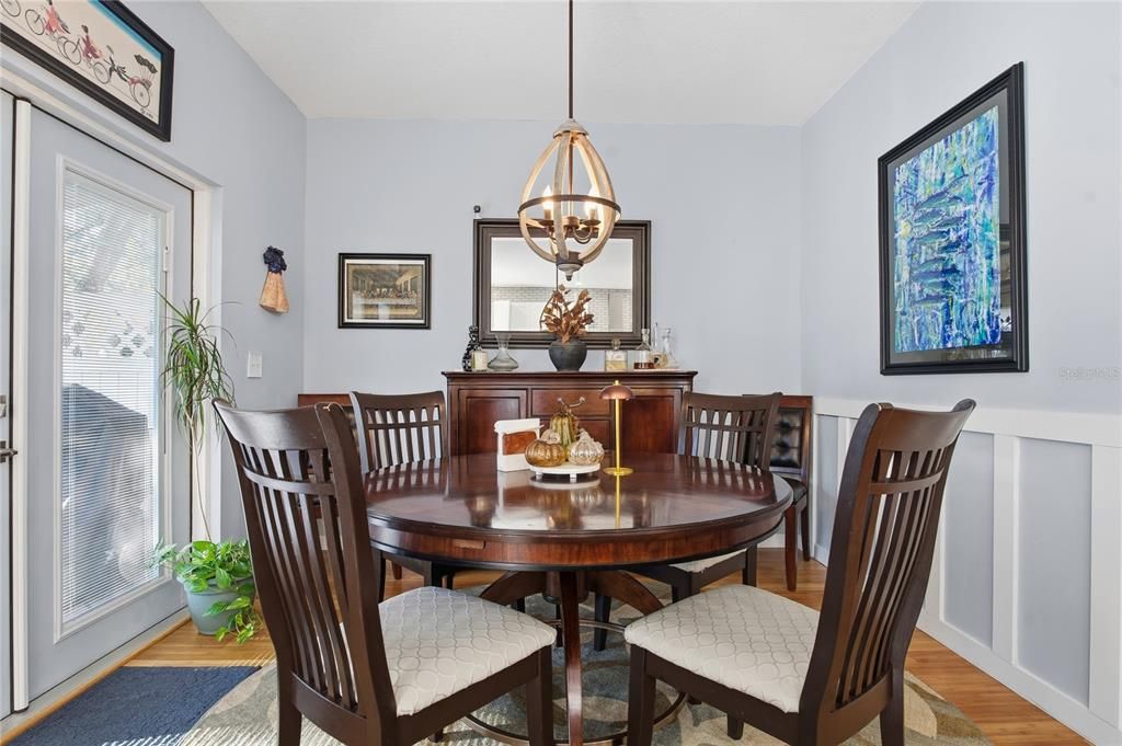 Active With Contract: $319,900 (3 beds, 2 baths, 1685 Square Feet)