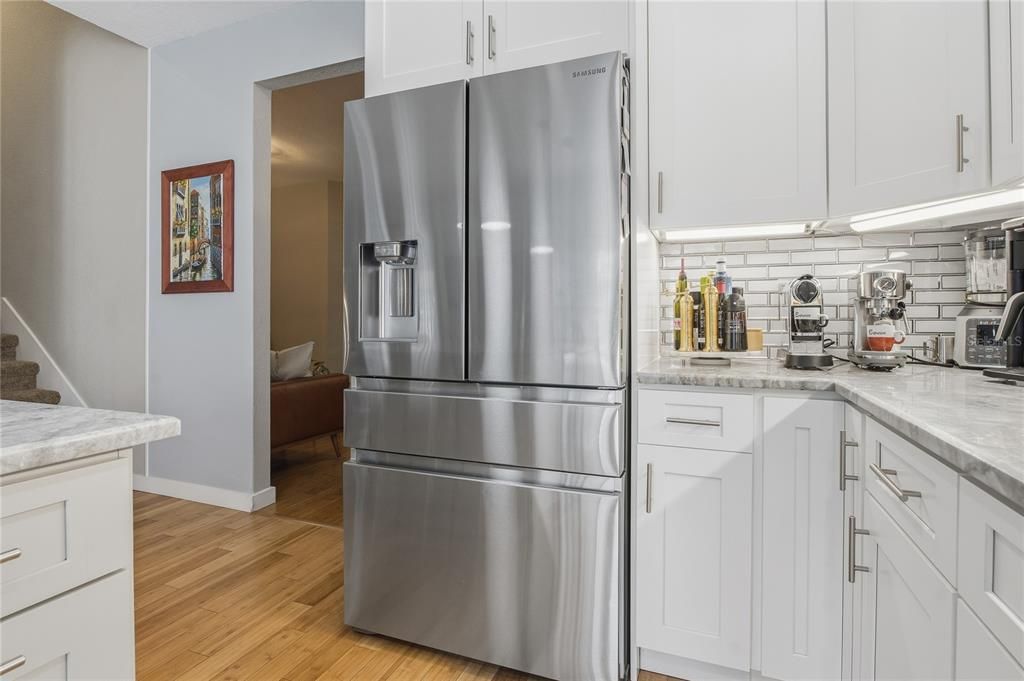 Active With Contract: $319,900 (3 beds, 2 baths, 1685 Square Feet)