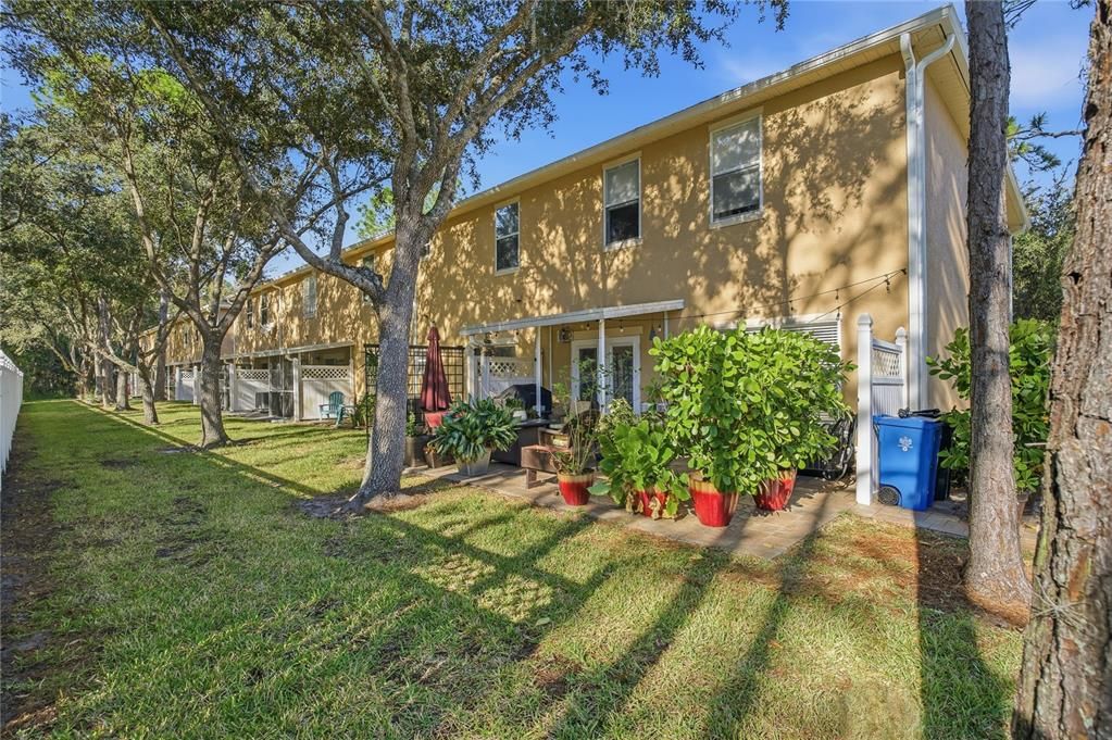 Active With Contract: $319,900 (3 beds, 2 baths, 1685 Square Feet)