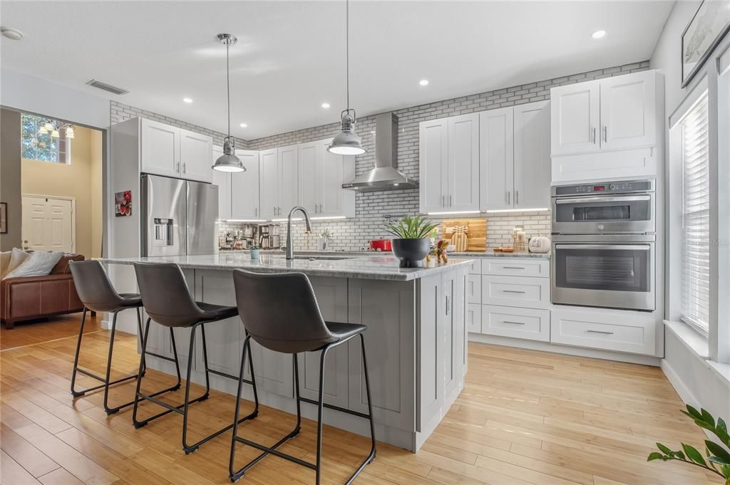 Active With Contract: $319,900 (3 beds, 2 baths, 1685 Square Feet)