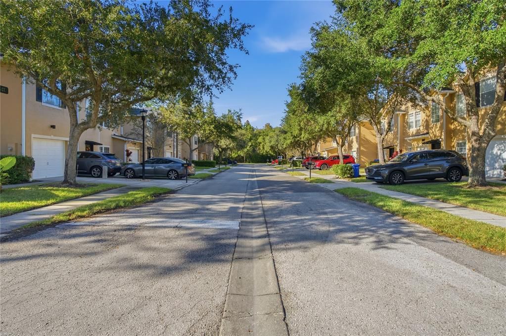 Active With Contract: $319,900 (3 beds, 2 baths, 1685 Square Feet)