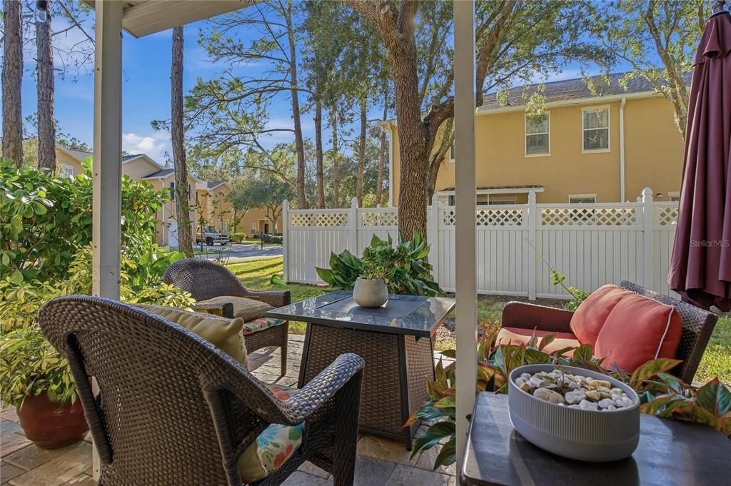 Active With Contract: $319,900 (3 beds, 2 baths, 1685 Square Feet)