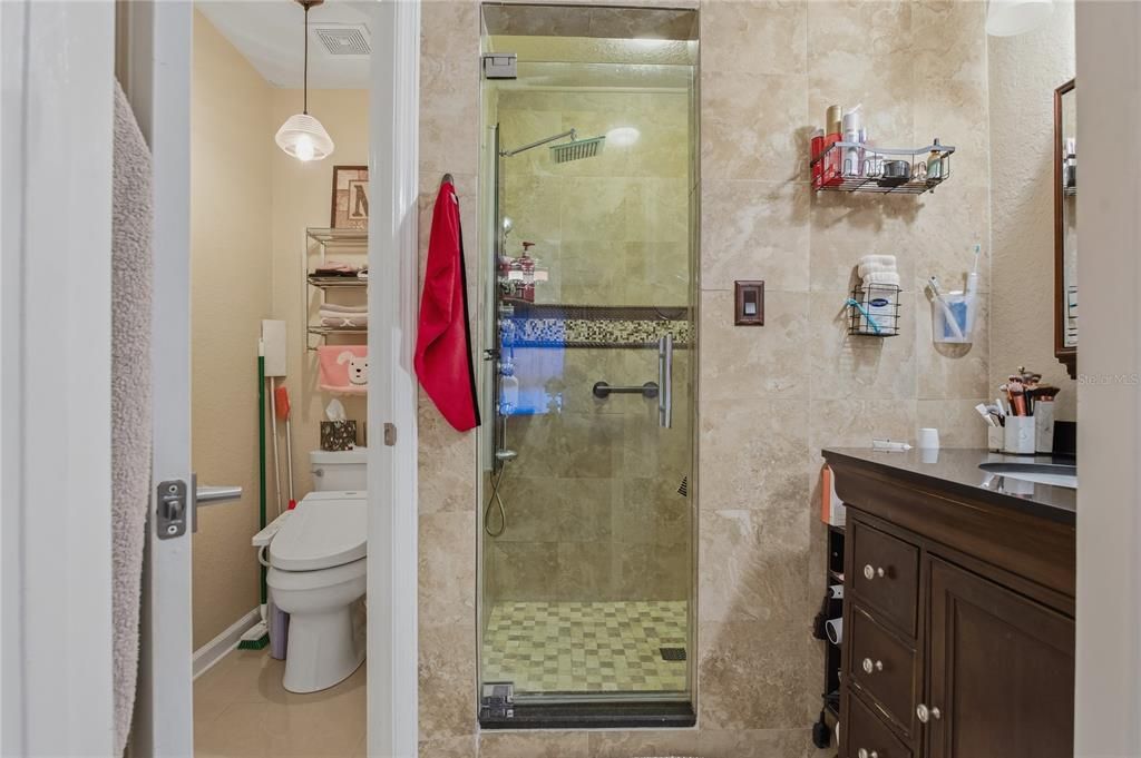 Active With Contract: $319,900 (3 beds, 2 baths, 1685 Square Feet)