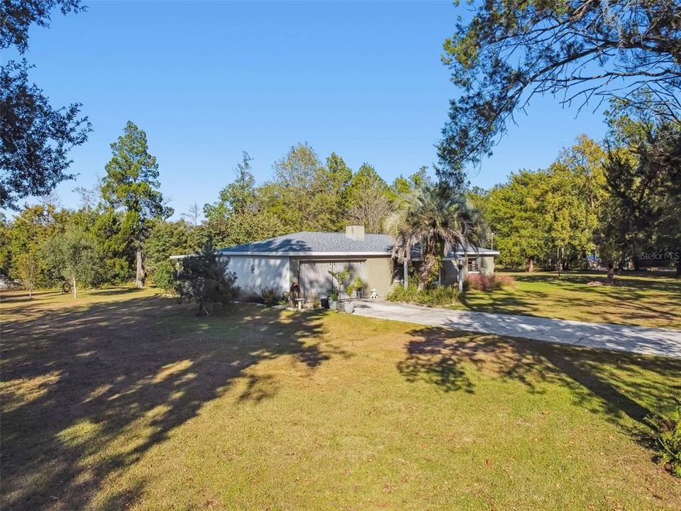 For Sale: $390,000 (2 beds, 2 baths, 1000 Square Feet)