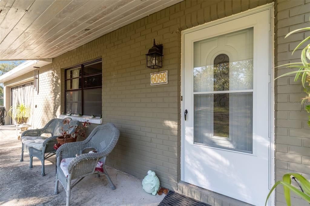 For Sale: $390,000 (2 beds, 2 baths, 1000 Square Feet)