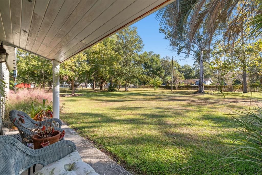 For Sale: $390,000 (2 beds, 2 baths, 1000 Square Feet)