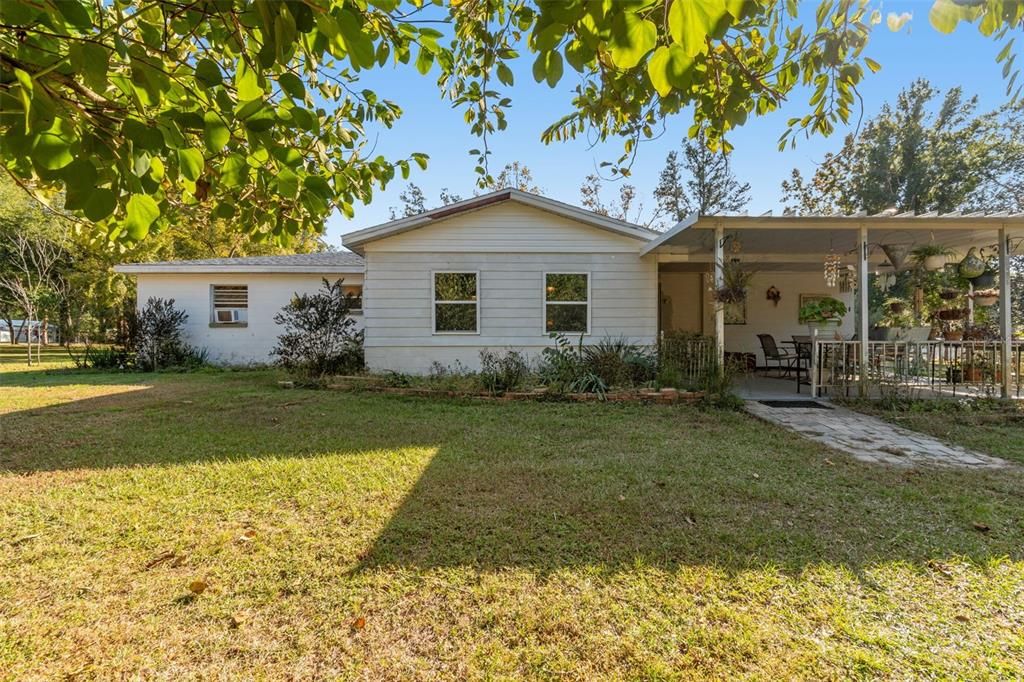 For Sale: $390,000 (2 beds, 2 baths, 1000 Square Feet)