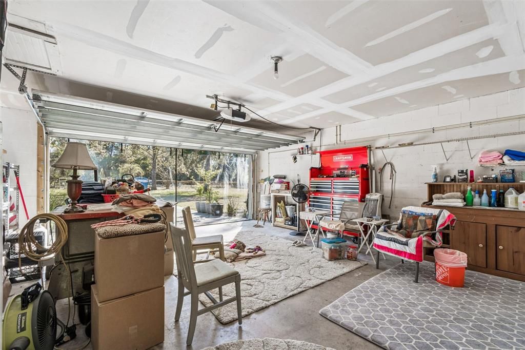 For Sale: $390,000 (2 beds, 2 baths, 1000 Square Feet)