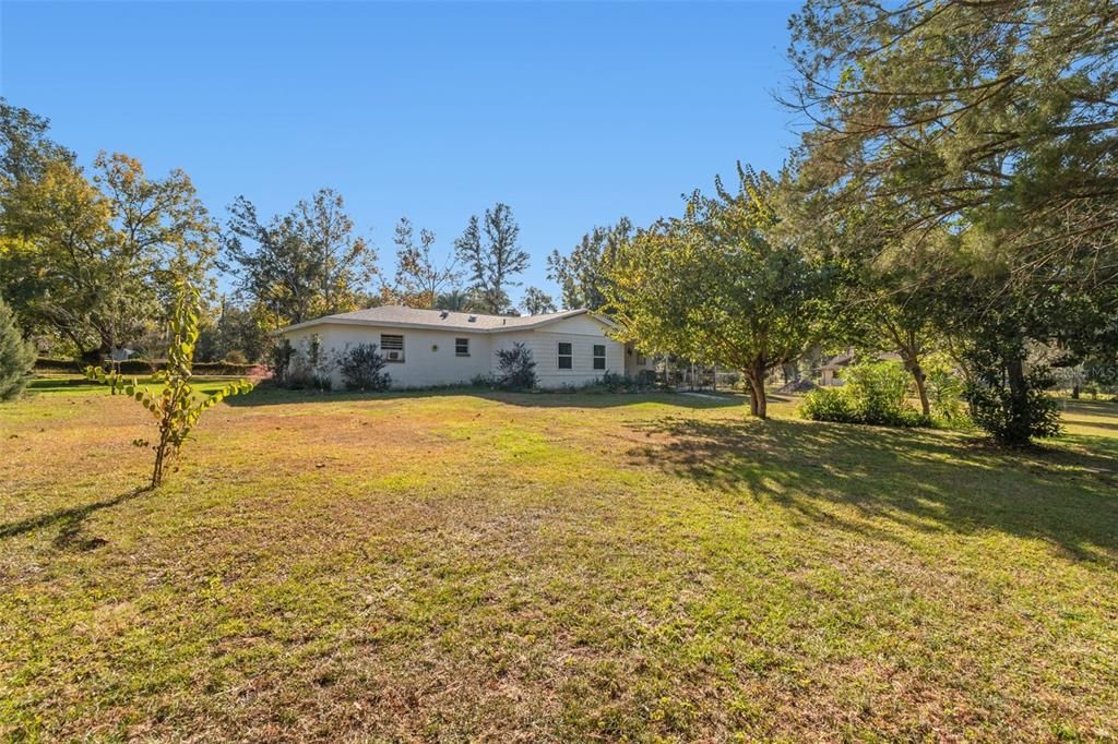 For Sale: $390,000 (2 beds, 2 baths, 1000 Square Feet)