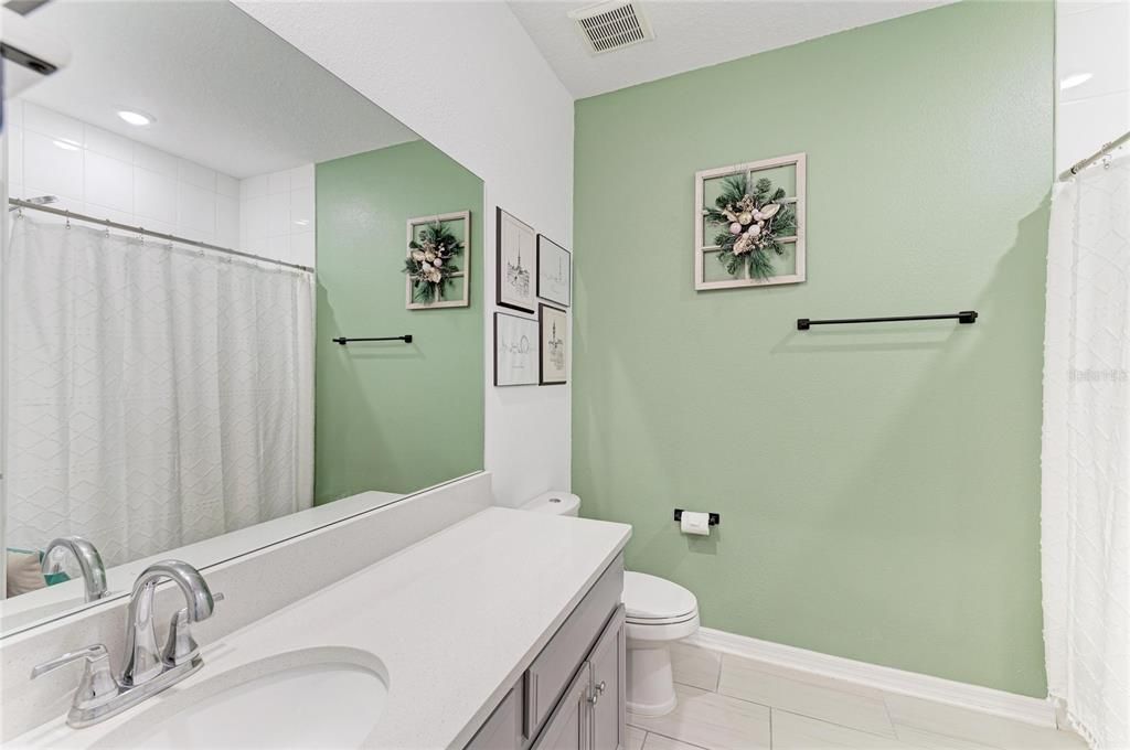 En Venta: $324,500 (3 camas, 2 baños, 1766 Pies cuadrados)